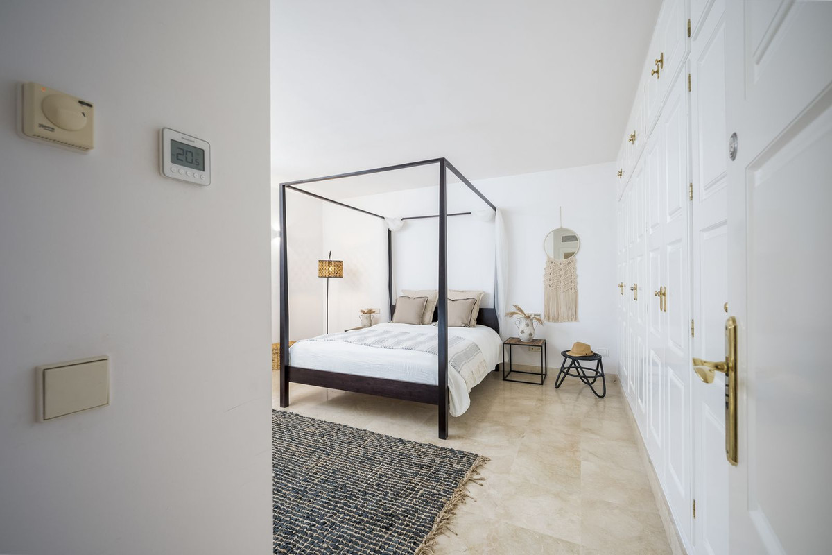 6 Bed, 6 Bath, HouseFor Sale, Los Monteros, Malaga