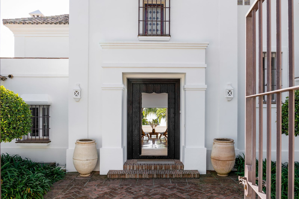 6 Bed, 6 Bath, HouseFor Sale, Los Monteros, Malaga