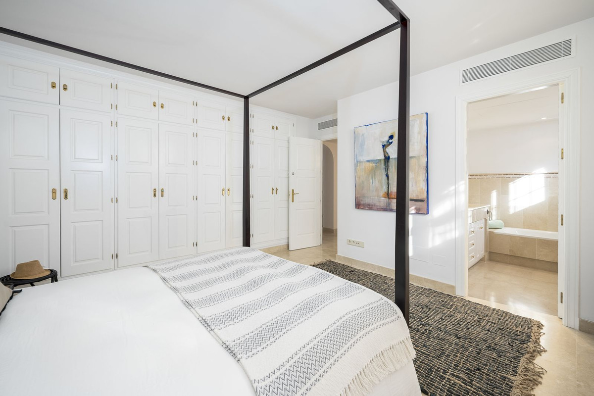 6 Bed, 6 Bath, HouseFor Sale, Los Monteros, Malaga