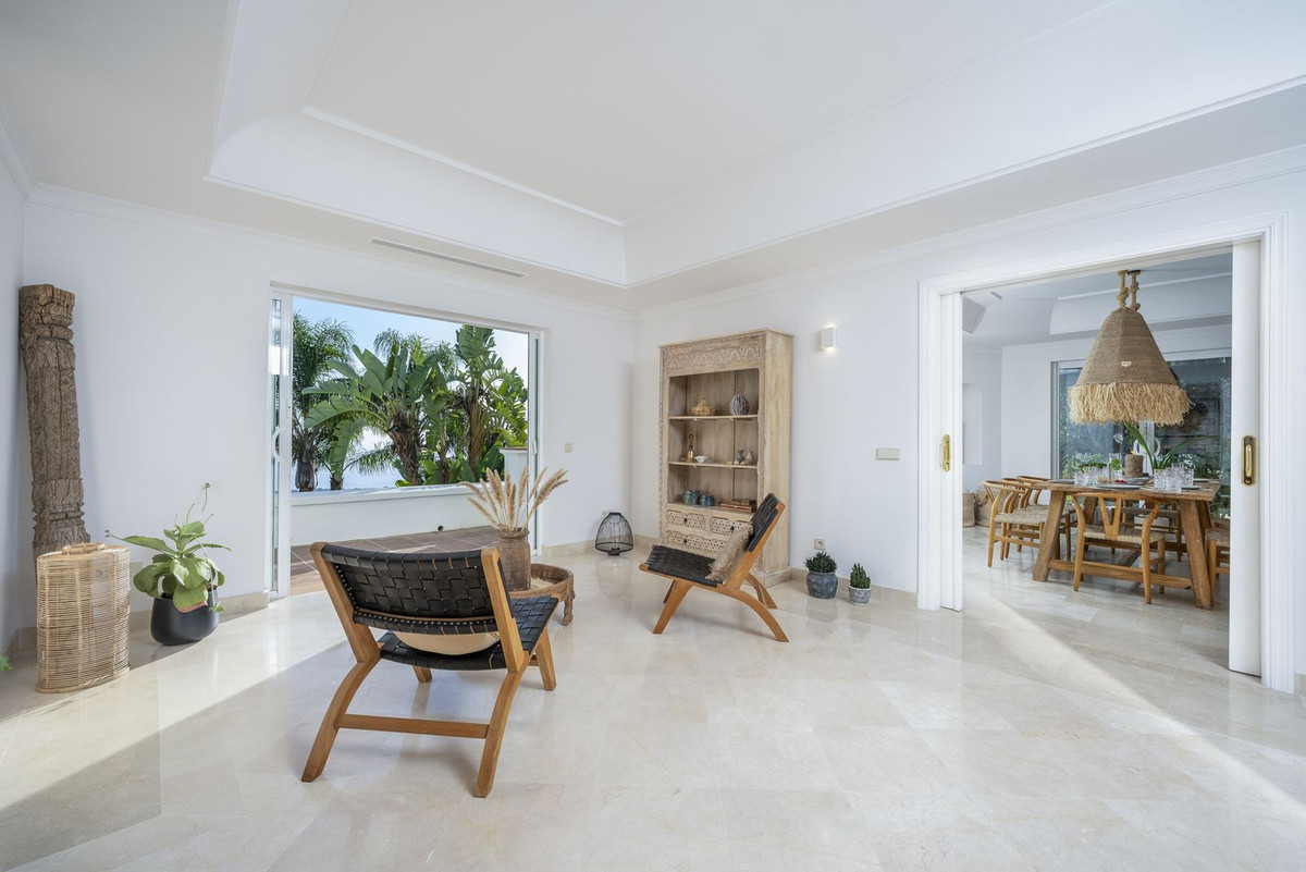 6 Bed, 6 Bath, HouseFor Sale, Los Monteros, Malaga