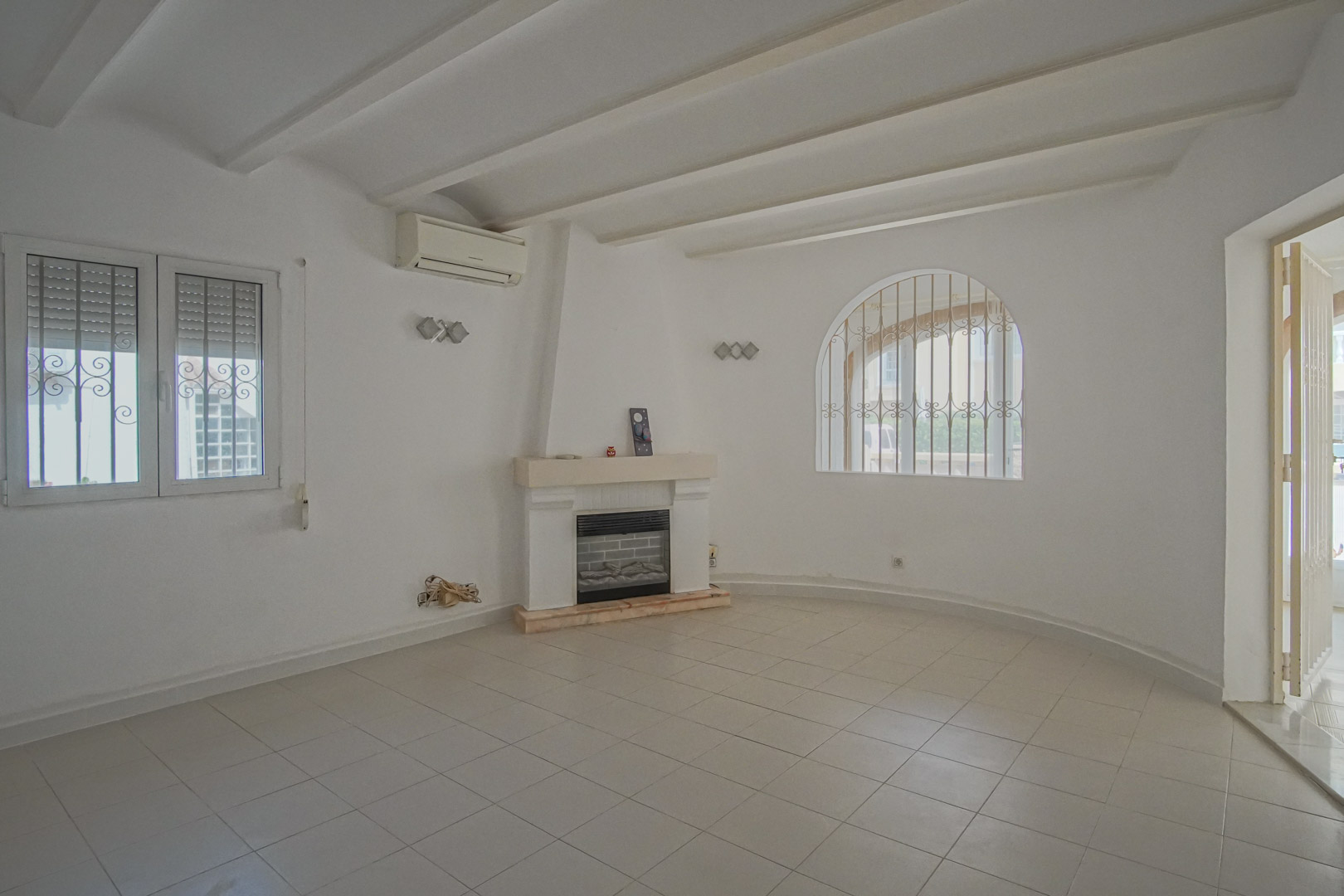 3 Bed, 2 Bath, ApartmentFor Sale, Denia, Alicante