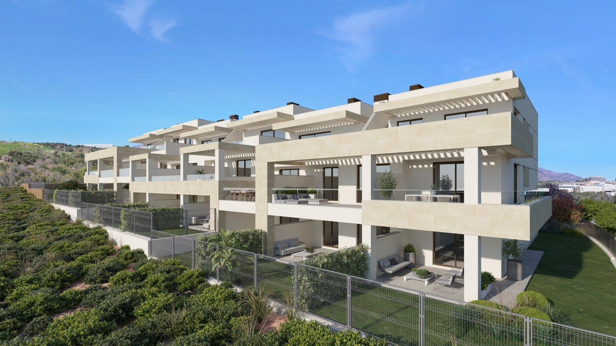 3 Bed, 2 Bath, ApartmentFor Sale, Estepona, Malaga