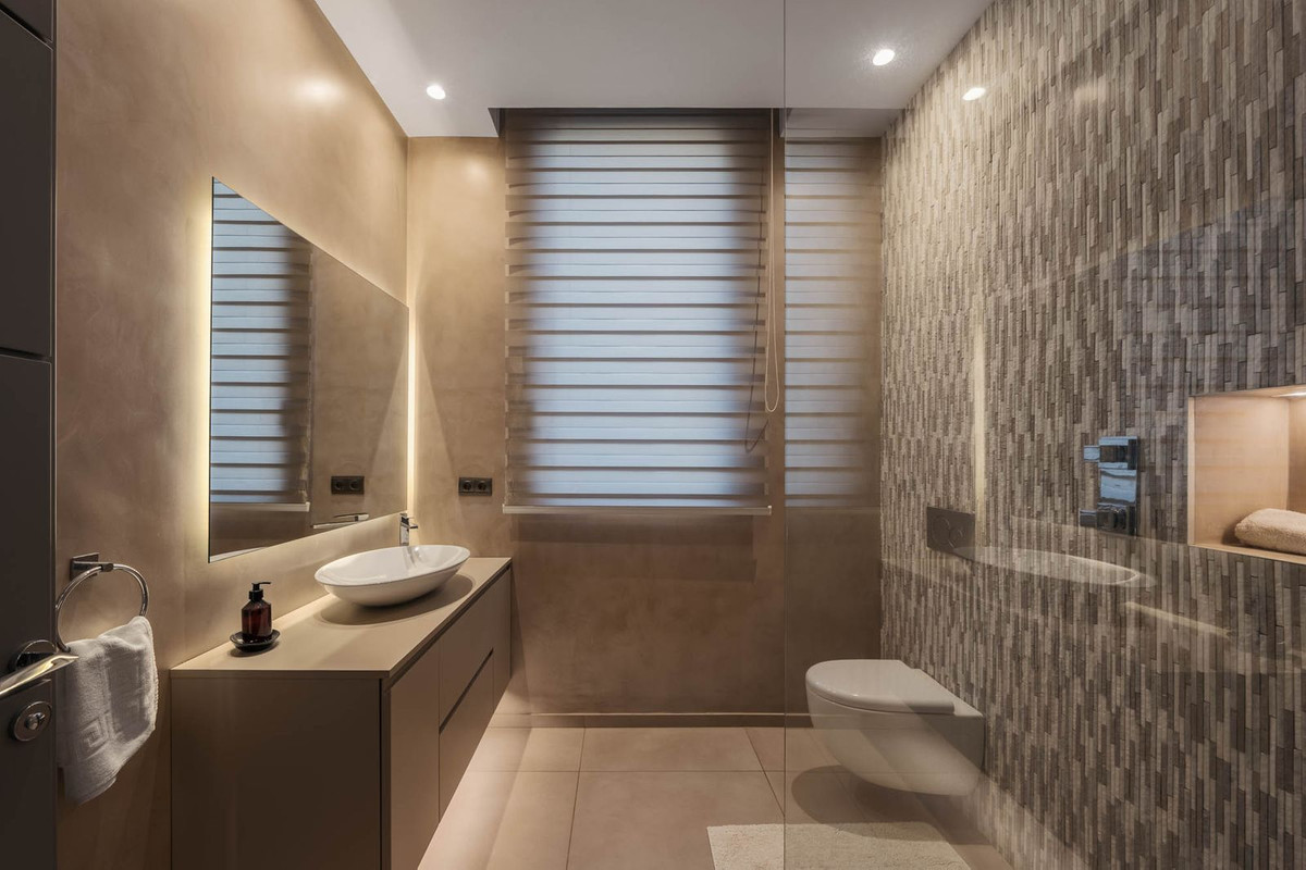 5 Bed, 5 Bath, HouseFor Sale, El Madroñal, Malaga