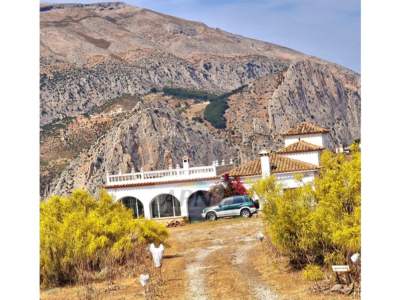 4 Bed, 3 Bath, HouseFor Sale, Ardales, Malaga