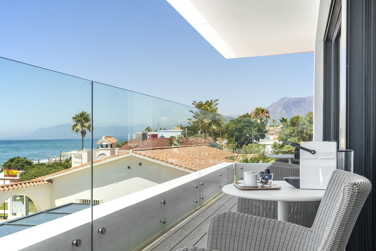 6 Bed, 4 Bath, HouseFor Sale, Costabella, Malaga