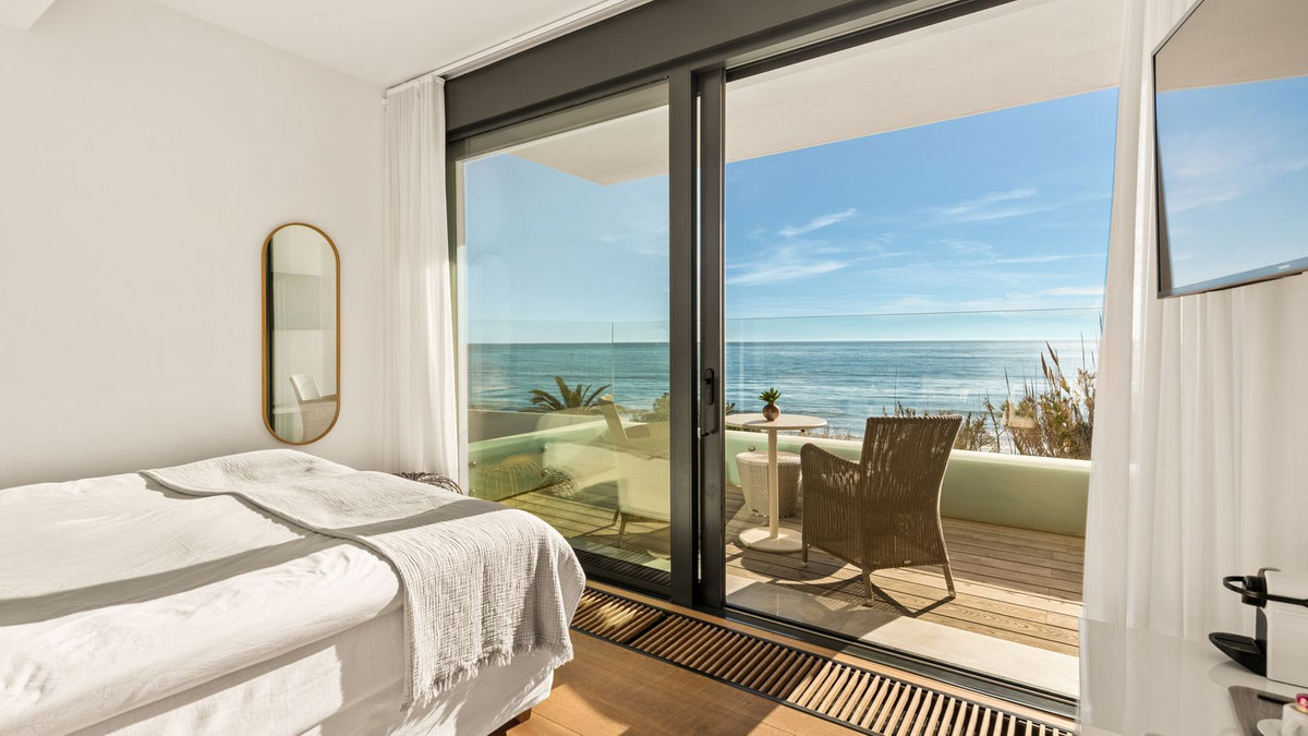 6 Bed, 4 Bath, HouseFor Sale, Costabella, Malaga