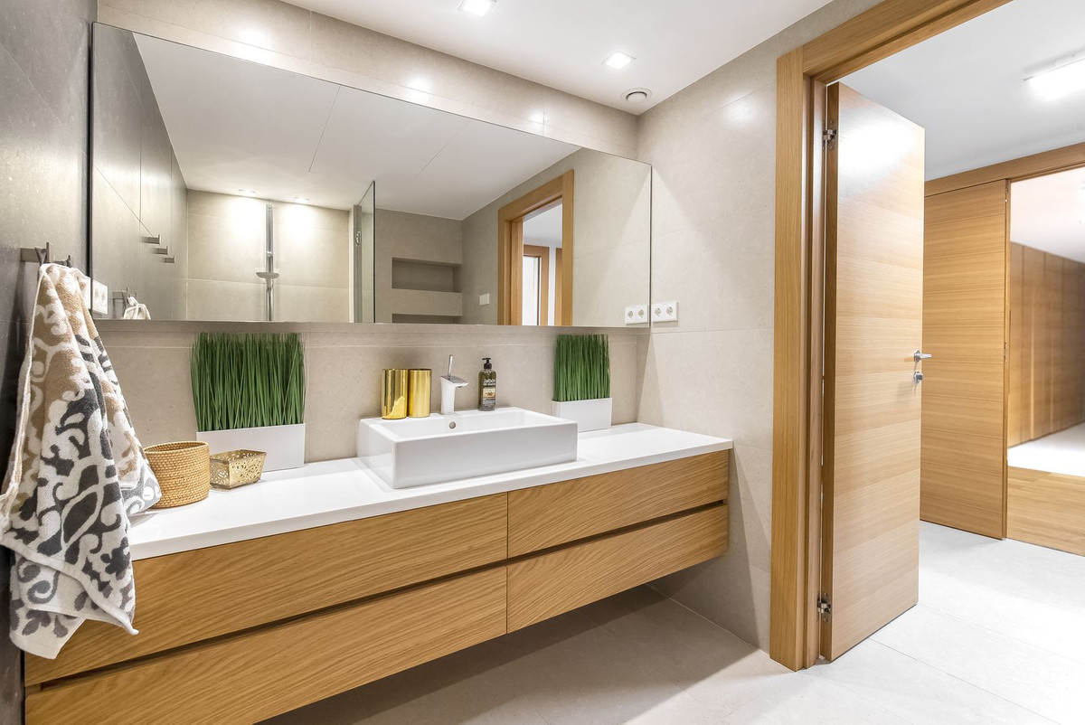 6 Bed, 4 Bath, HouseFor Sale, Costabella, Malaga