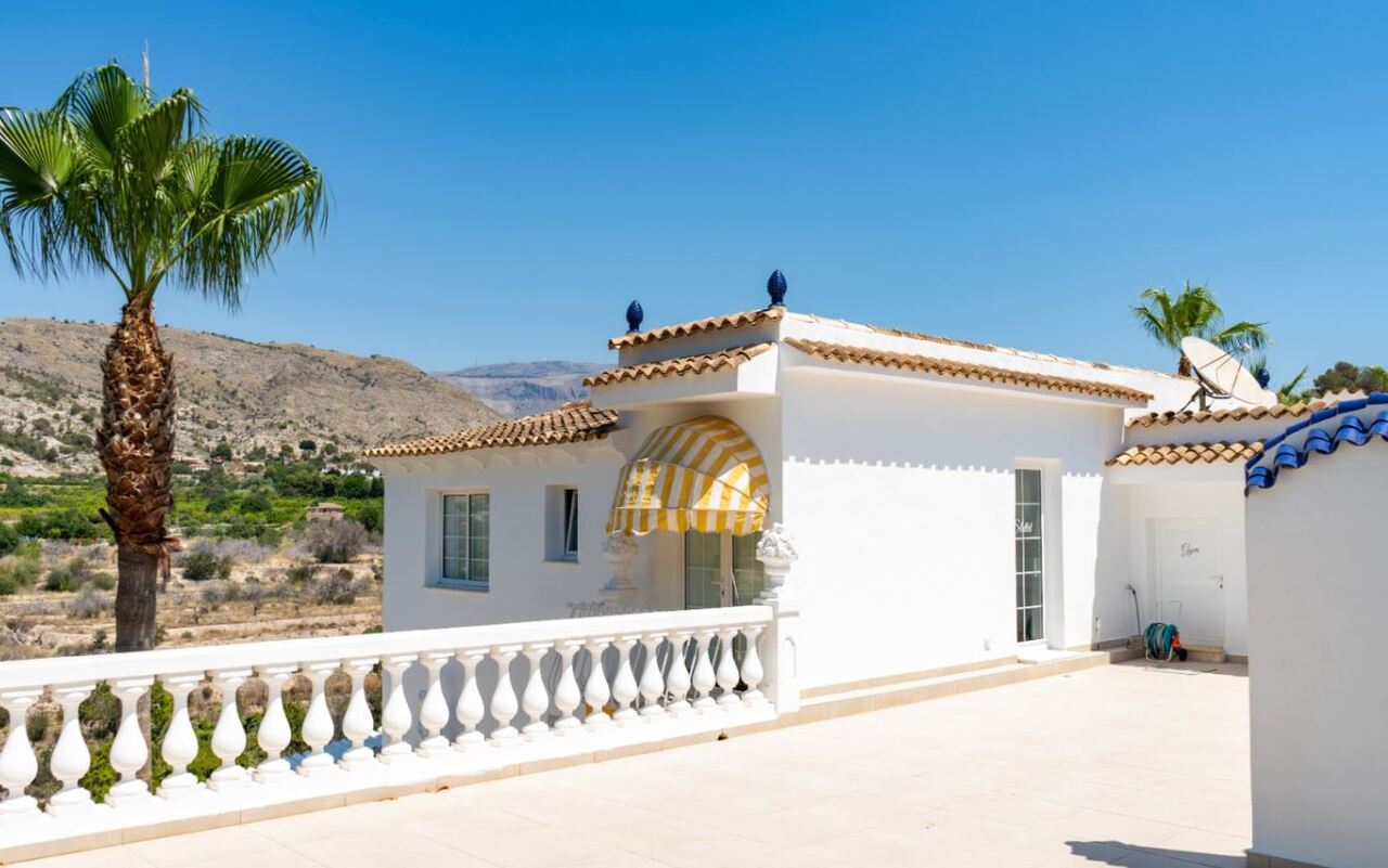 15 Bed, 9 Bath, HouseFor Sale, Orxeta, Alicante