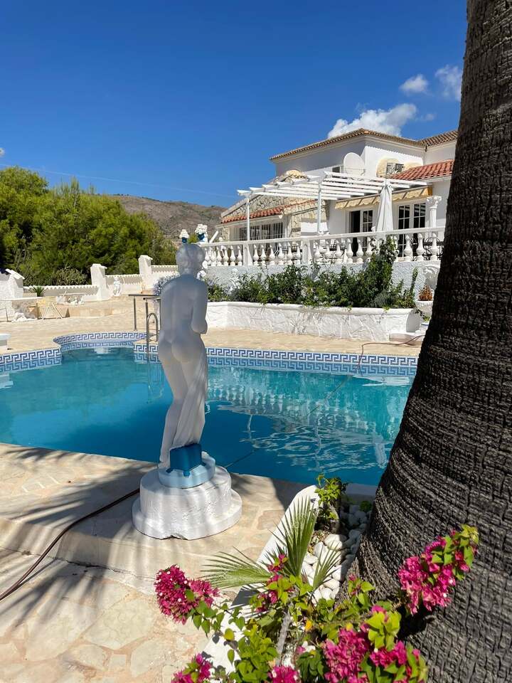 15 Bed, 9 Bath, HouseFor Sale, Orxeta, Alicante