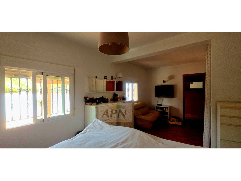 3 Bed, 2 Bath, HouseFor Sale, Álora, Malaga