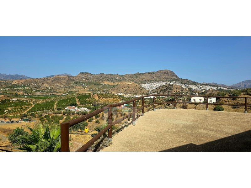 3 Bed, 2 Bath, HouseFor Sale, Álora, Malaga