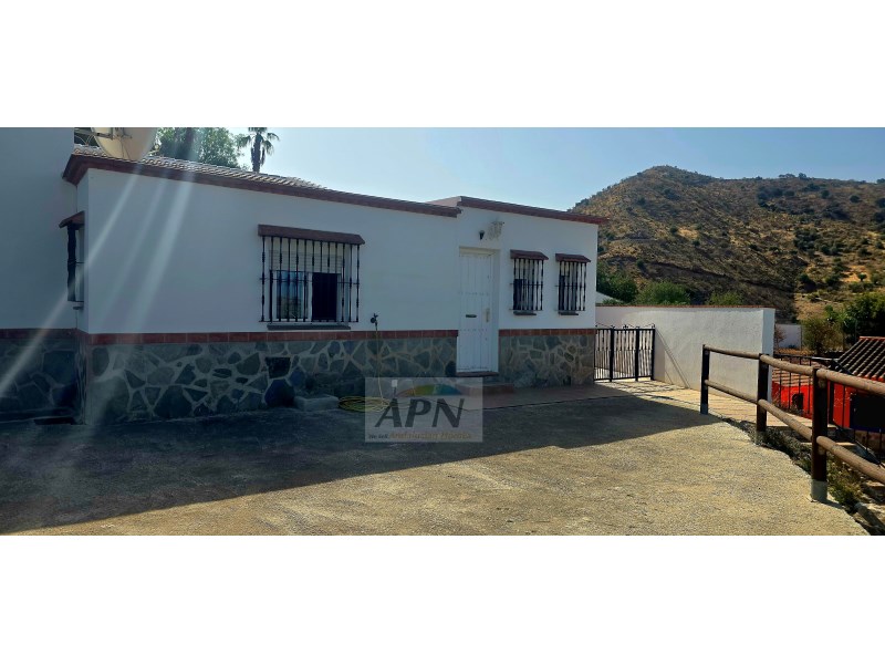 3 Bed, 2 Bath, HouseFor Sale, Álora, Malaga