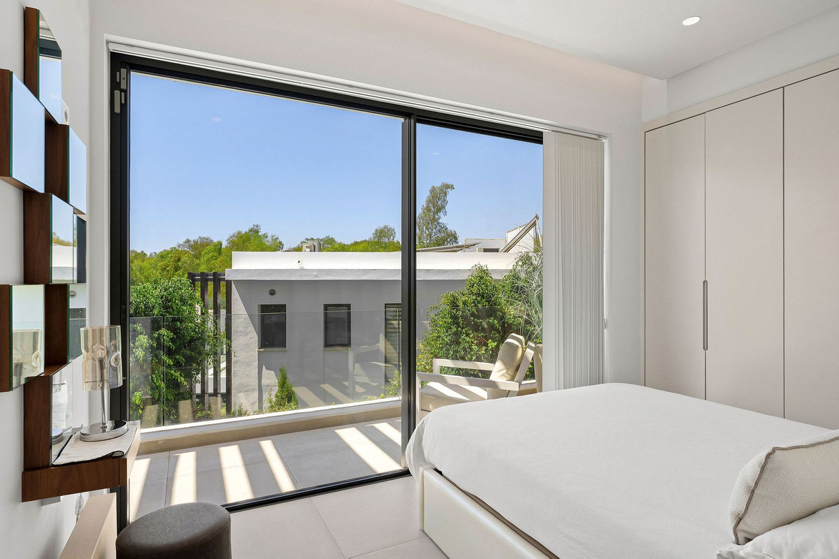 4 Bed, 5 Bath, HouseFor Sale, Estepona, Malaga