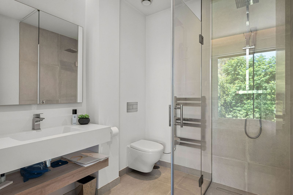 4 Bed, 5 Bath, HouseFor Sale, Estepona, Malaga