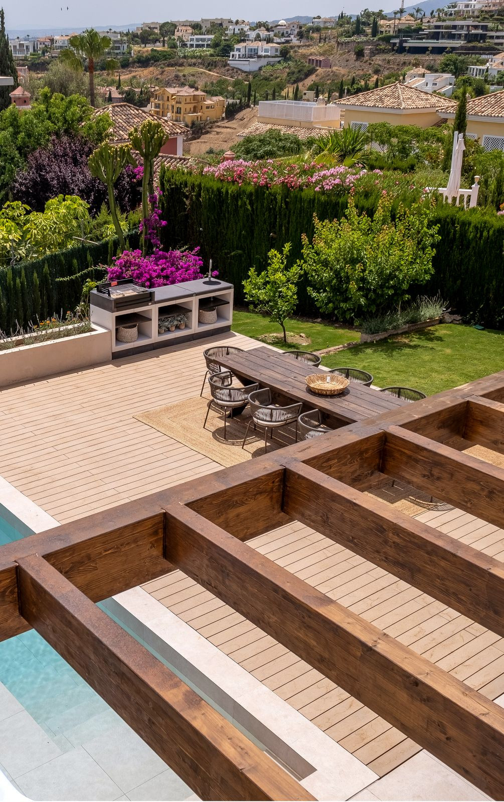 4 Bed, 3 Bath, HouseFor Sale, El Paraíso, Estepona, Malaga