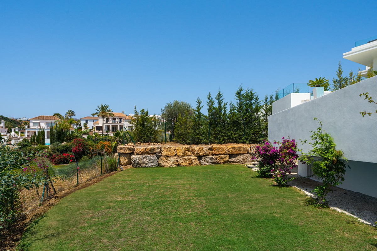 4 Bed, 4 Bath, HouseFor Sale, Estepona, Malaga