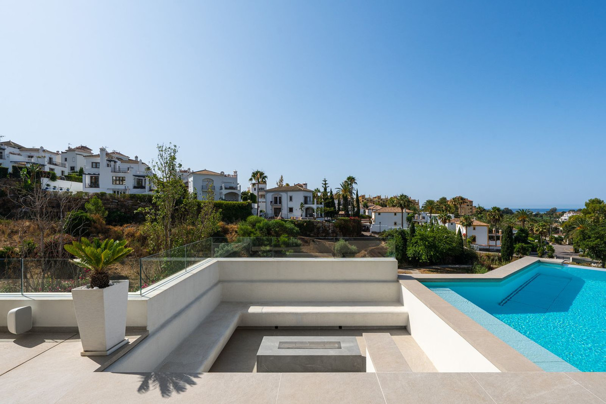 4 Bed, 4 Bath, HouseFor Sale, Estepona, Malaga