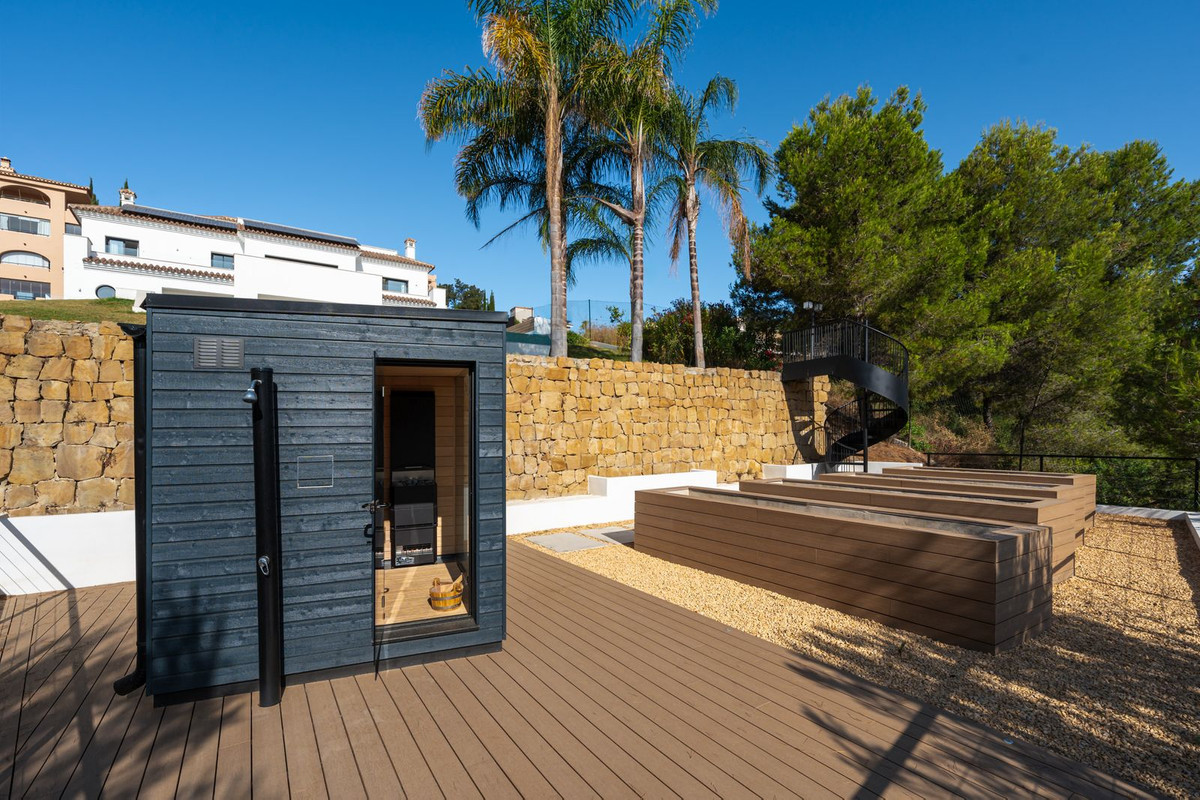 5 Bed, 6 Bath, HouseFor Sale, Elviria, Malaga