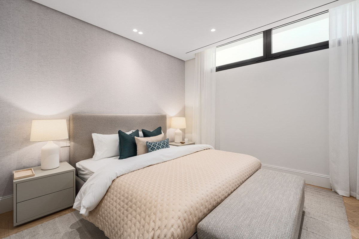 4 Bed, 5 Bath, HouseFor Sale, Nueva Andalucia, Malaga