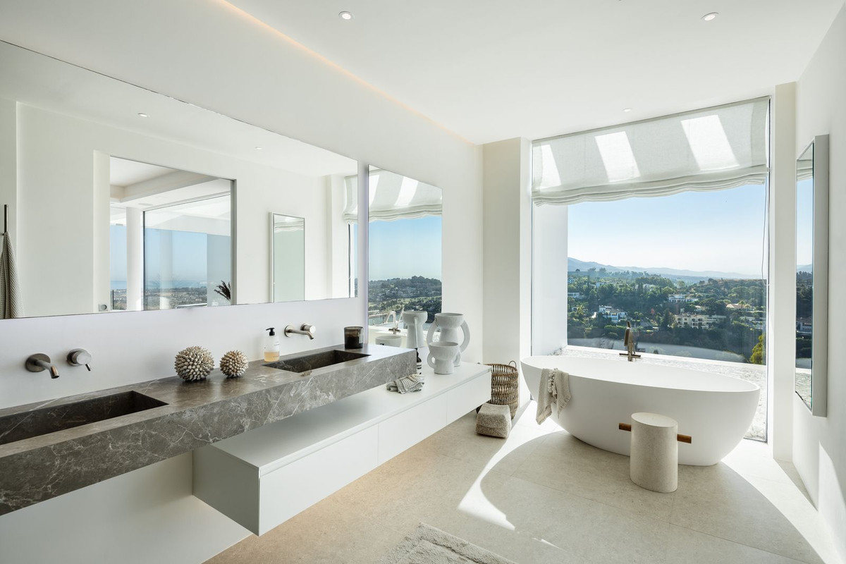 6 Bed, 6 Bath, HouseFor Sale, La Quinta, Malaga