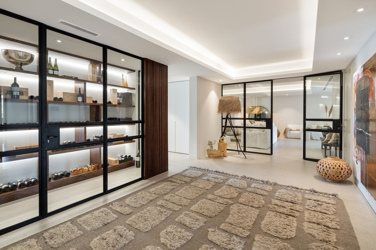 6 Bed, 6 Bath, HouseFor Sale, La Quinta, Malaga