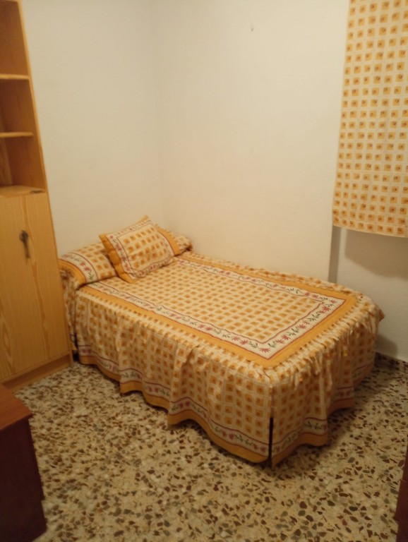 5 Bed, 2 Bath, HouseFor Sale, Benidorm, Alicante