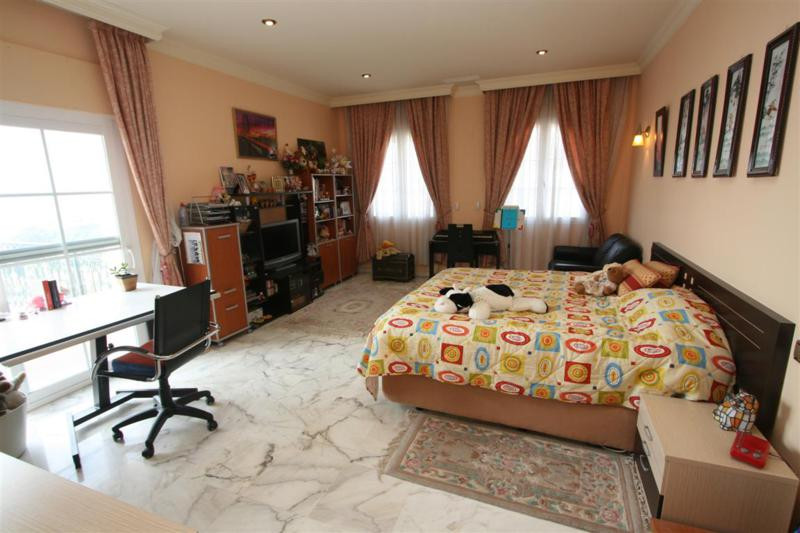 8 Bed, 11 Bath, HouseFor Sale, Torrequebrada, Malaga