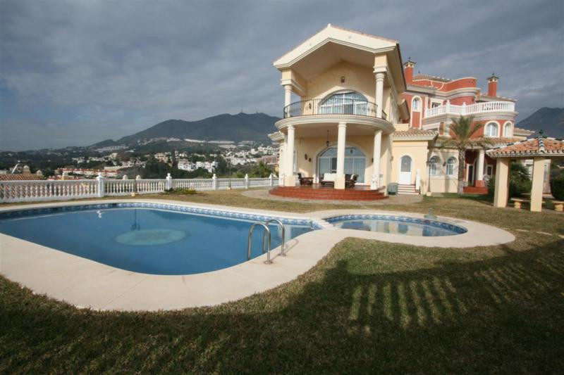 8 Bed, 11 Bath, HouseFor Sale, Torrequebrada, Malaga