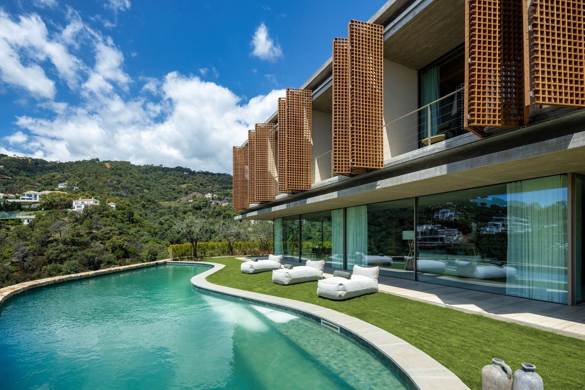 7 Bed, 8 Bath, HouseFor Sale, El Madroñal, Malaga