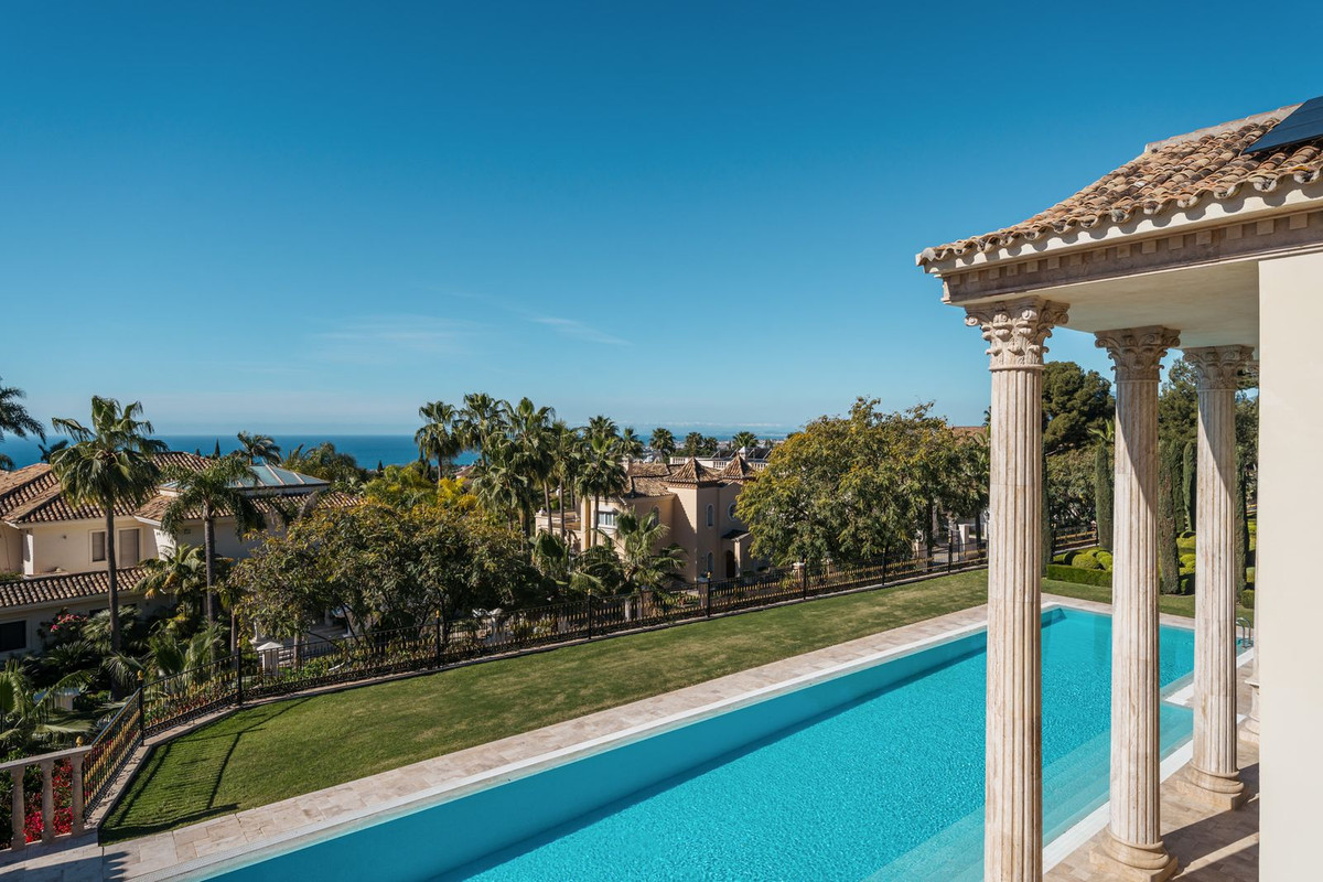 7 Bed, 7 Bath, HouseFor Sale, Sierra Blanca, Malaga