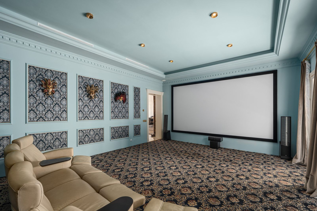 7 Bed, 7 Bath, HouseFor Sale, Sierra Blanca, Malaga