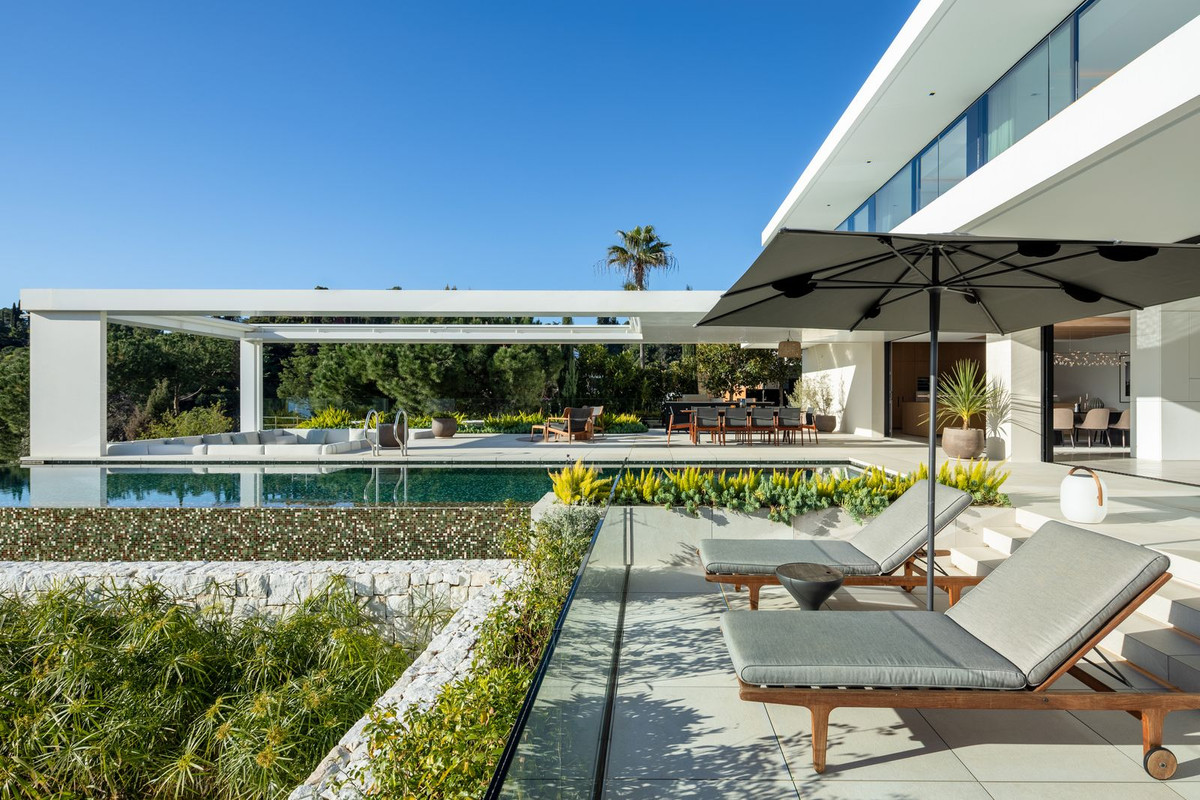 8 Bed, 8 Bath, HouseFor Sale, El Madroñal, Malaga