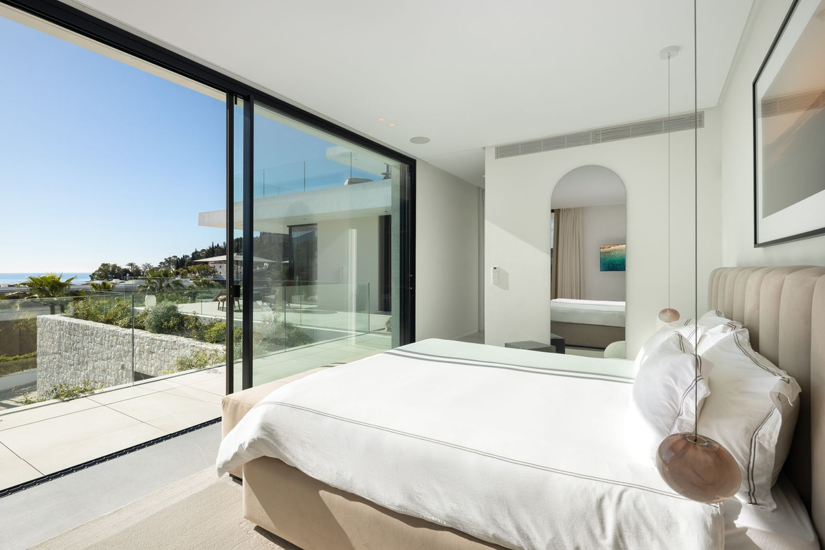 8 Bed, 8 Bath, HouseFor Sale, El Madroñal, Malaga