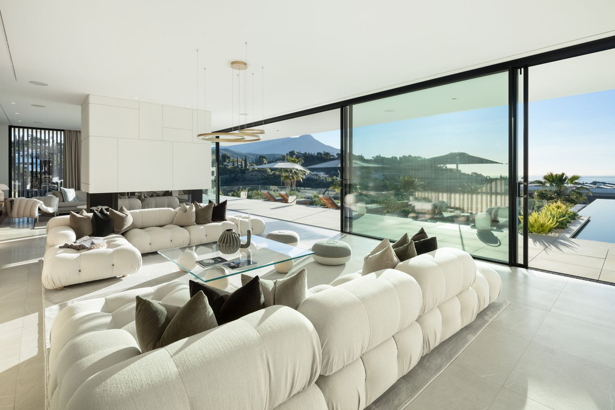 8 Bed, 8 Bath, HouseFor Sale, El Madroñal, Malaga