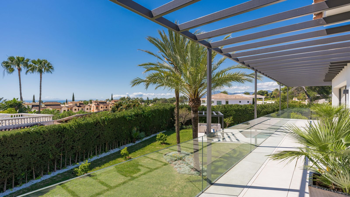 5 Bed, 5 Bath, HouseFor Sale, Nagüeles, Malaga