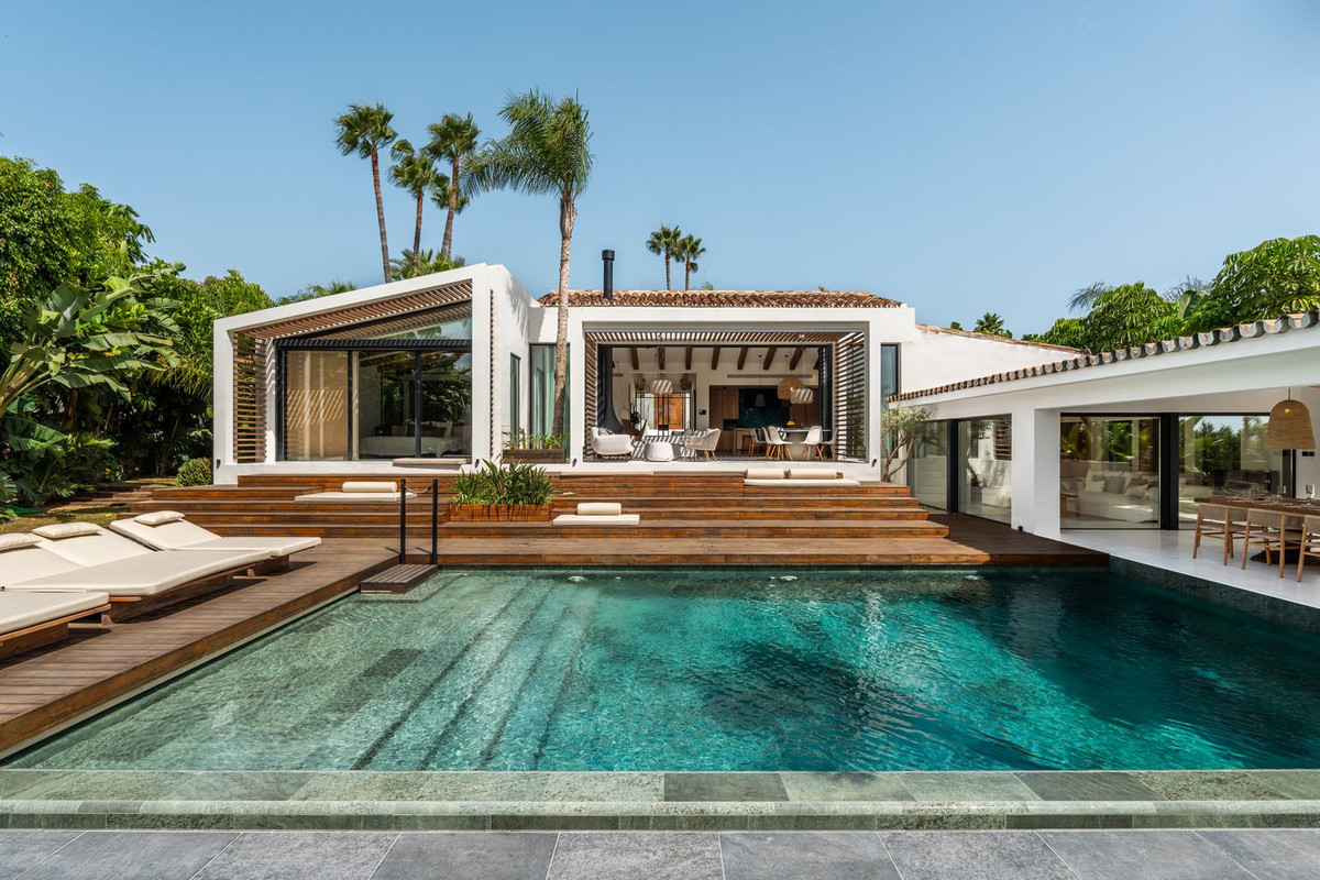 5 Bed, 7 Bath, HouseFor Sale, Nueva Andalucia, Malaga