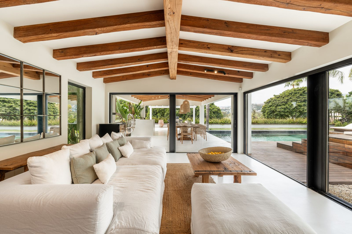 5 Bed, 7 Bath, HouseFor Sale, Nueva Andalucia, Malaga