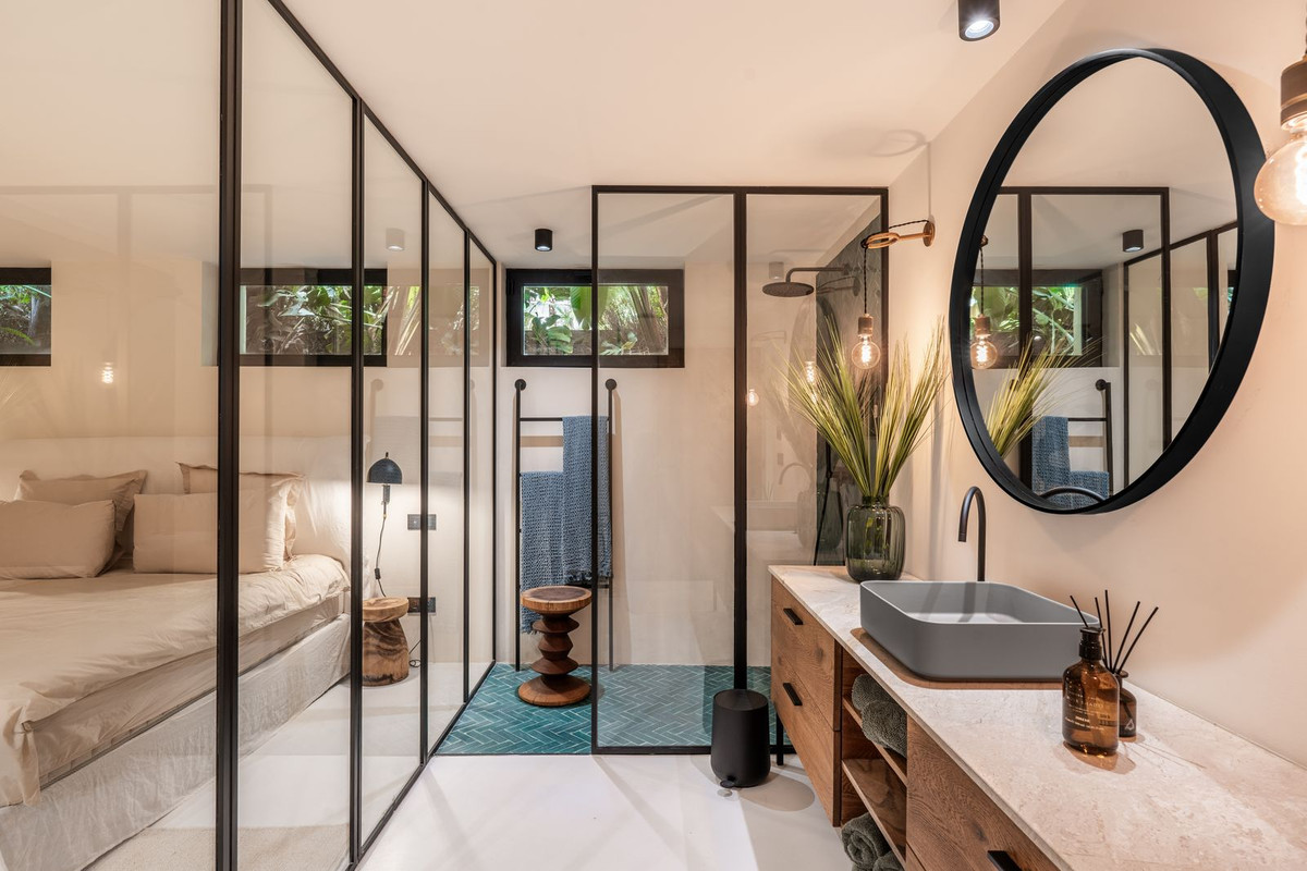 5 Bed, 7 Bath, HouseFor Sale, Nueva Andalucia, Malaga