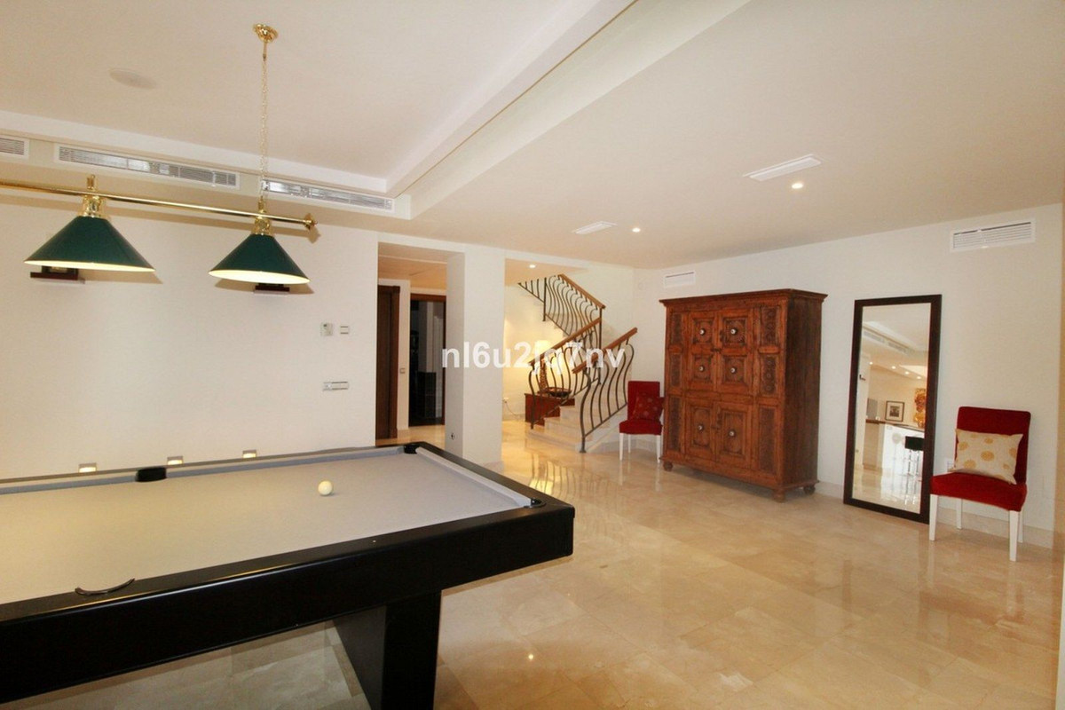 5 Bed, 5 Bath, HouseFor Sale, Benahavis, Malaga