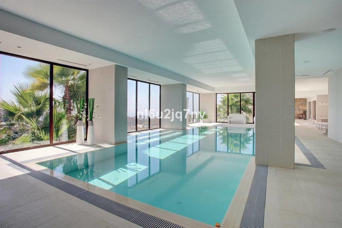 5 Bed, 5 Bath, HouseFor Sale, Benahavis, Malaga
