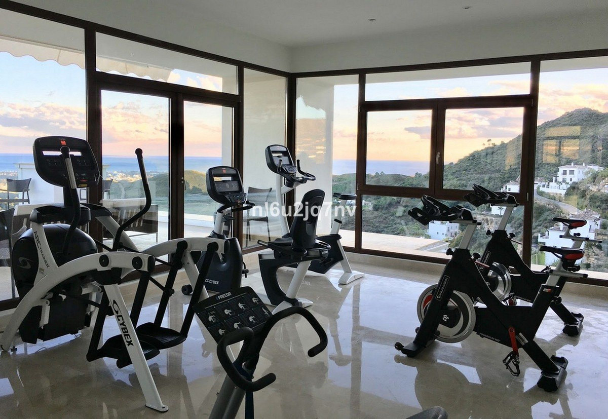 5 Bed, 5 Bath, HouseFor Sale, Benahavis, Malaga