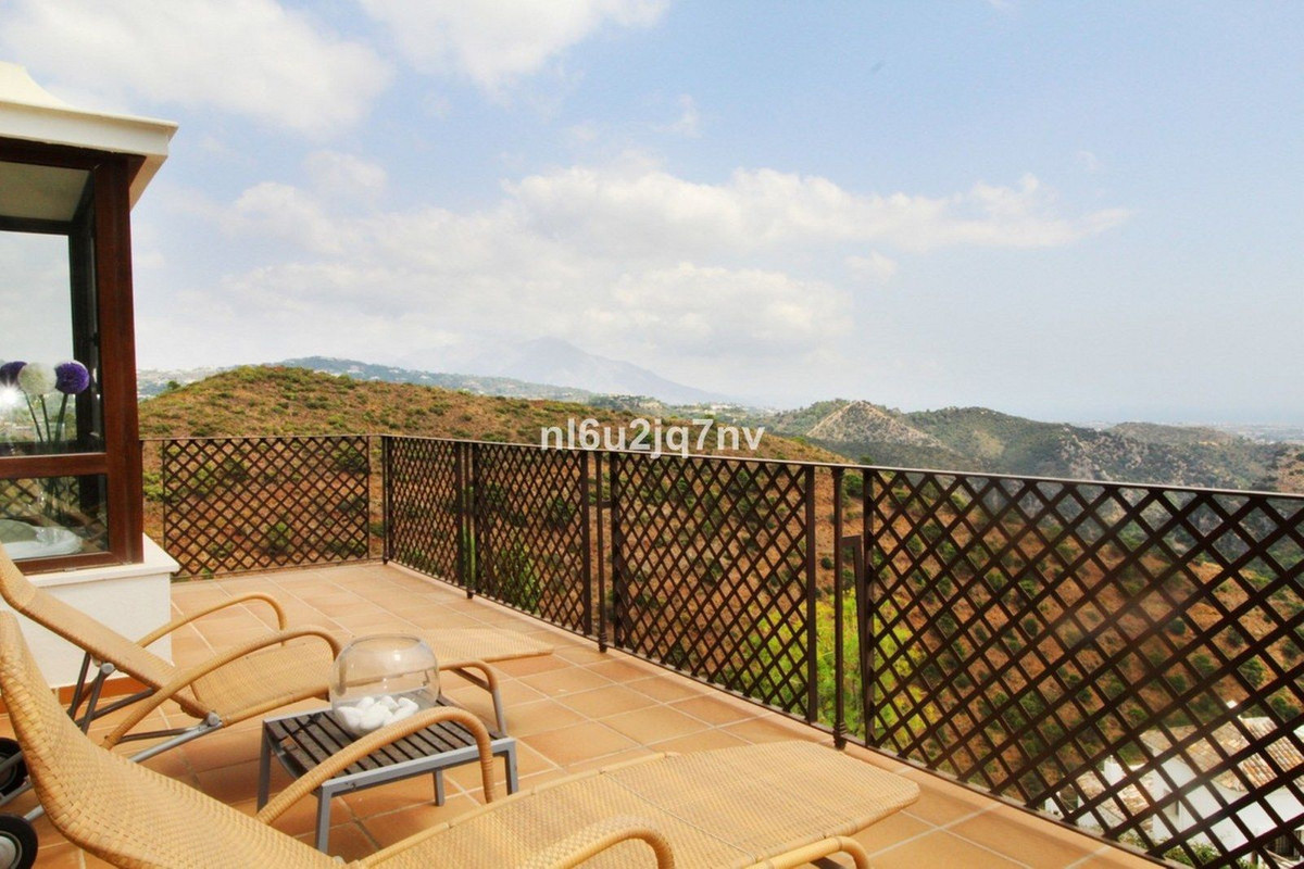 5 Bed, 5 Bath, HouseFor Sale, Benahavis, Malaga