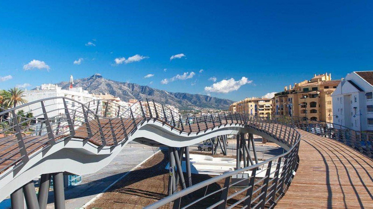 4 Bed, 3 Bath, ApartmentFor Sale, Marbella, Malaga