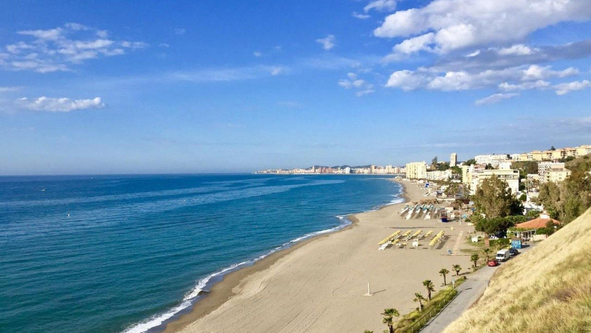 2 Bed, 2 Bath, ApartmentFor Sale, Fuengirola, Malaga