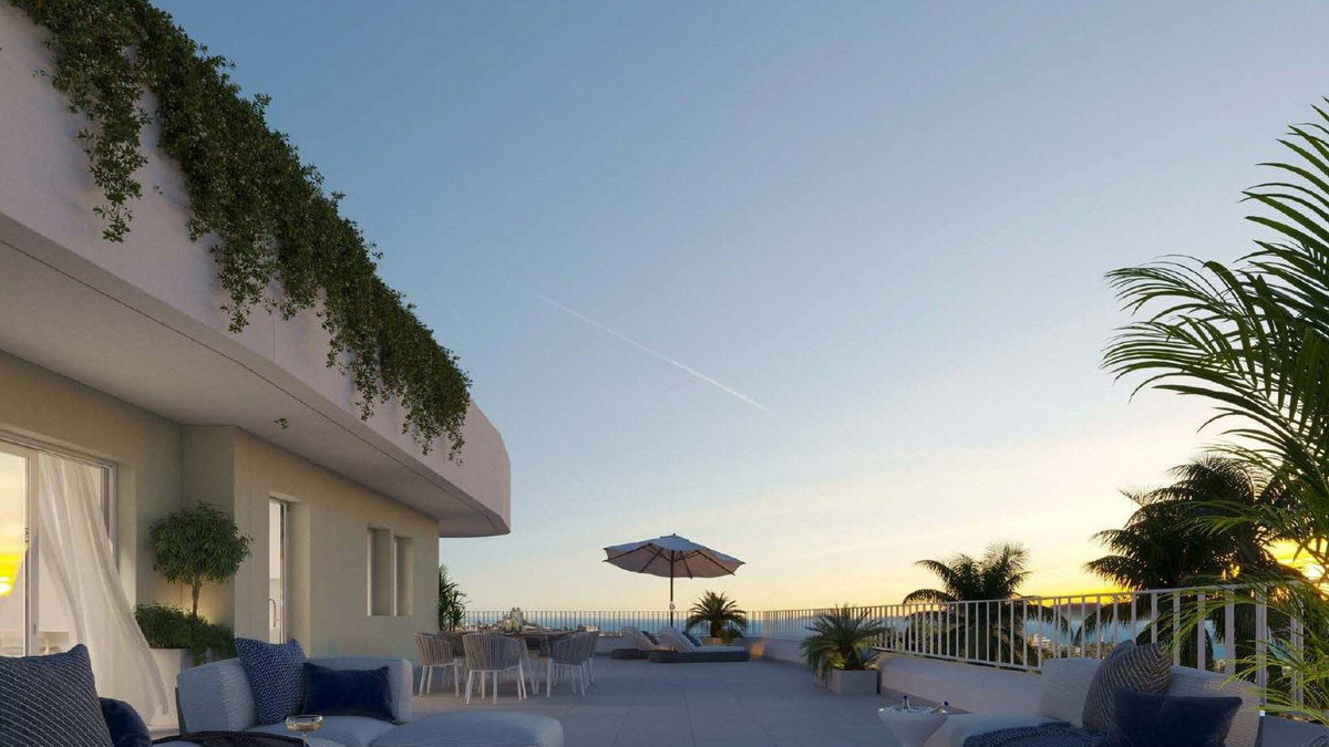 3 Bed, 2 Bath, ApartmentFor Sale, Fuengirola, Malaga