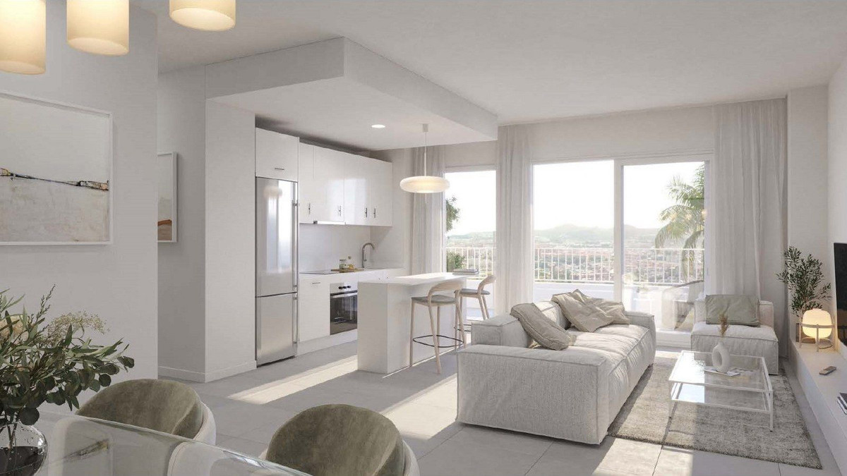 3 Bed, 2 Bath, ApartmentFor Sale, Fuengirola, Malaga