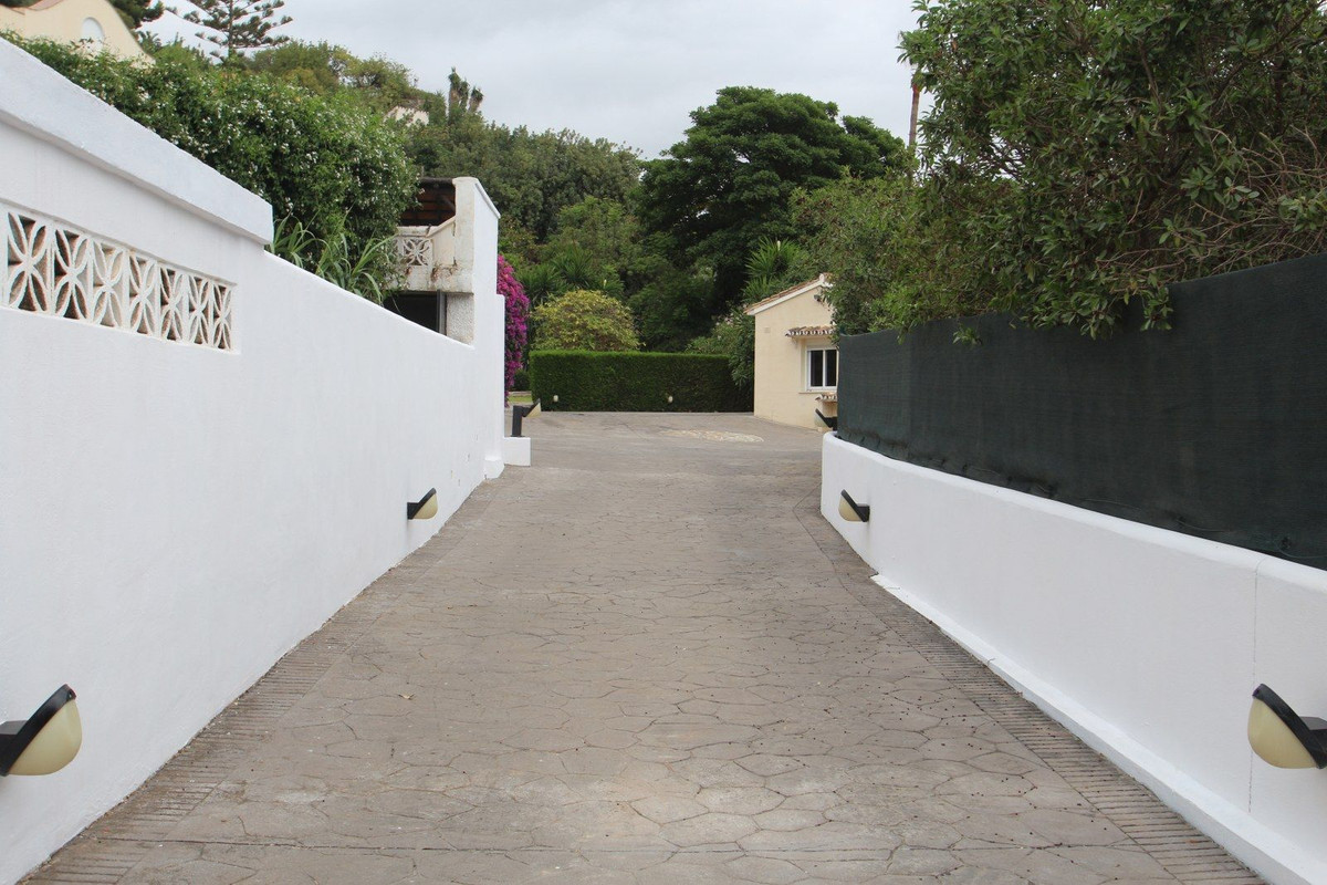 10 Bed, 10 Bath, HouseFor Sale, Benalmadena Pueblo, Malaga