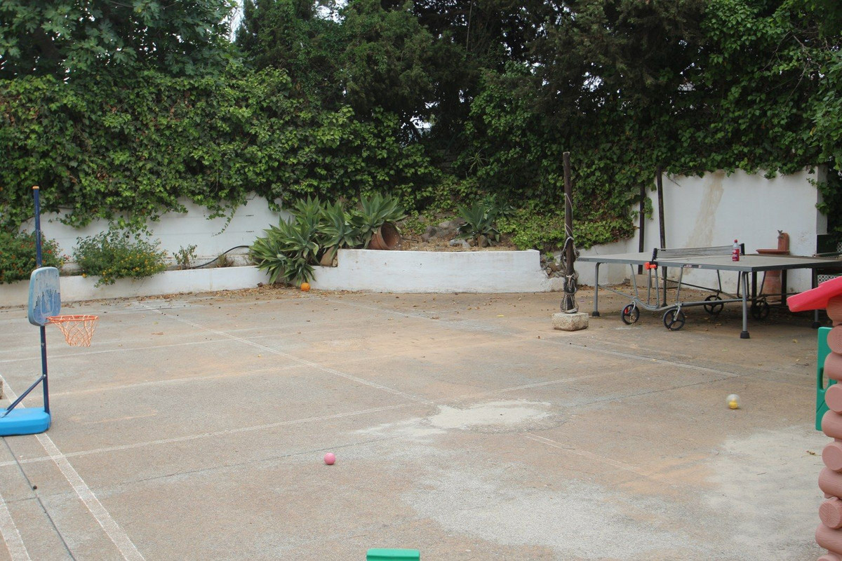 10 Bed, 10 Bath, HouseFor Sale, Benalmadena Pueblo, Malaga