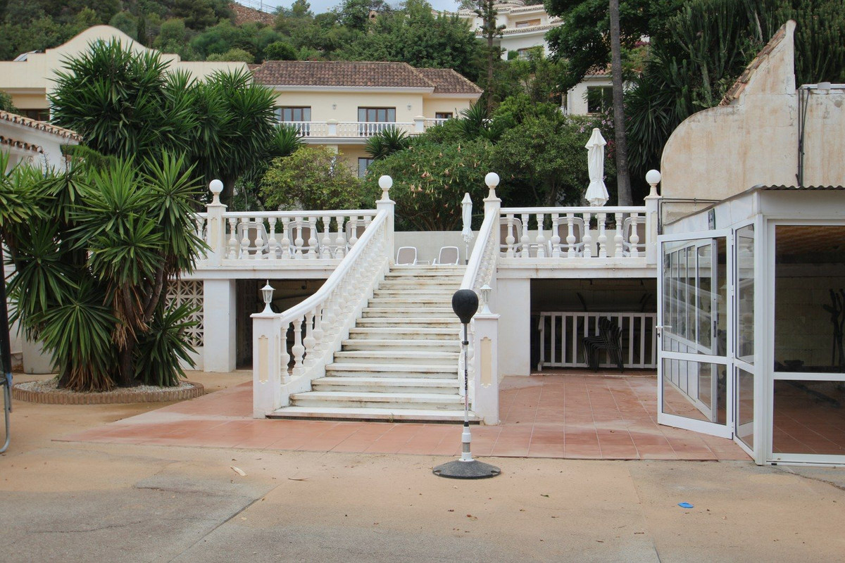 10 Bed, 10 Bath, HouseFor Sale, Benalmadena Pueblo, Malaga