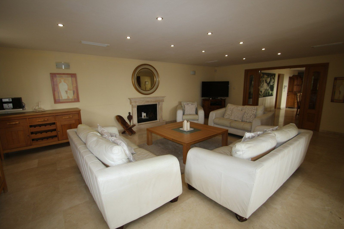 10 Bed, 10 Bath, HouseFor Sale, Benalmadena Pueblo, Malaga